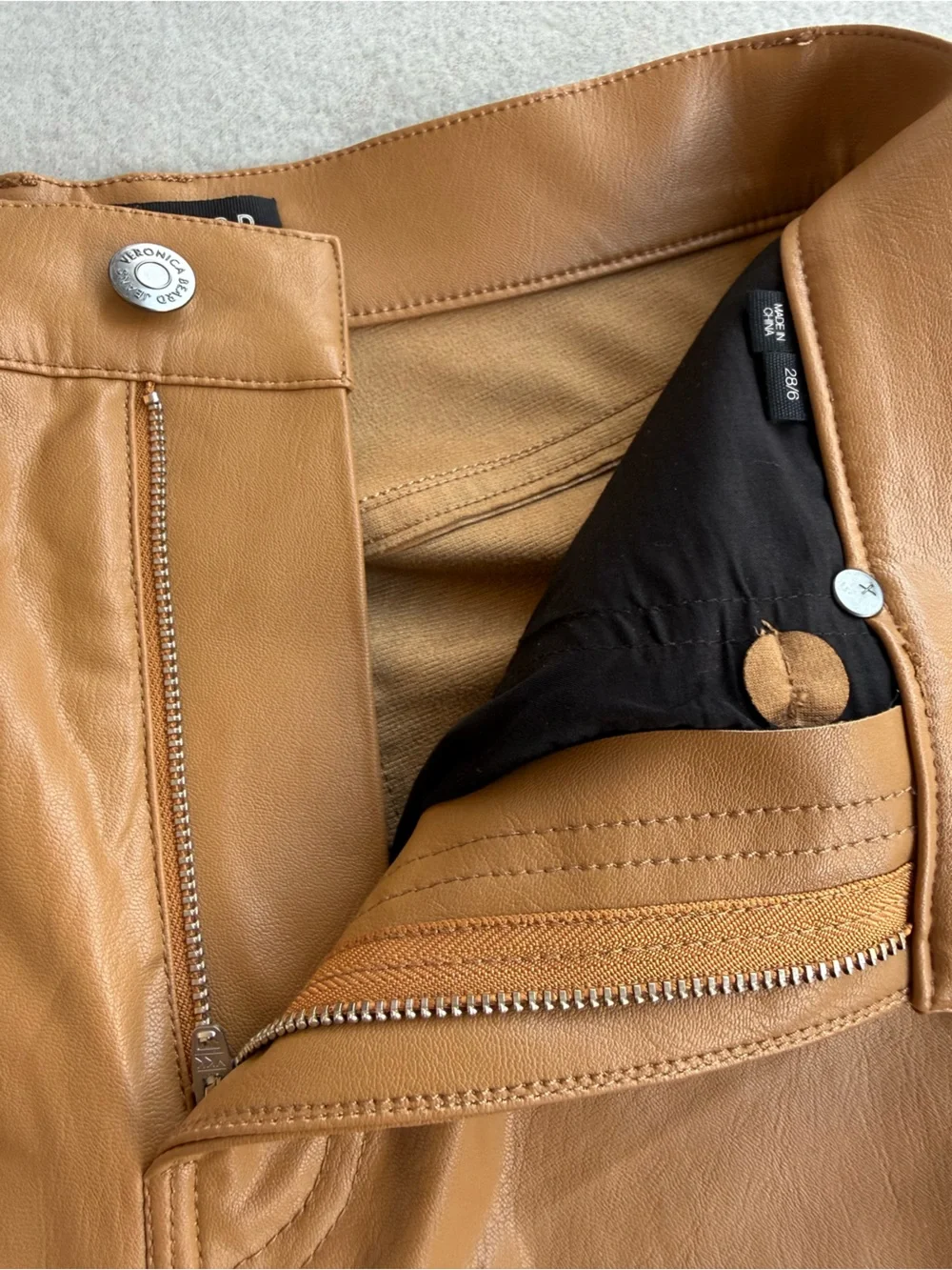Veronica Beard Maera Extra High Rise Skinny Faux Leather Pants Sz 28/6 Brown